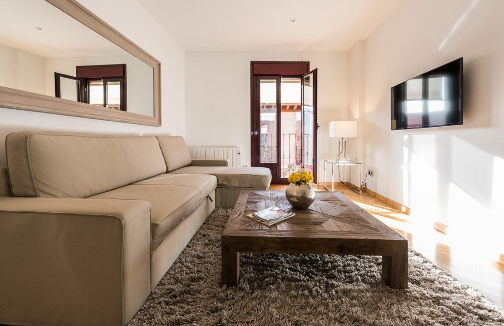 Downtown Urban Apartment มาดริด ภายนอก รูปภาพ