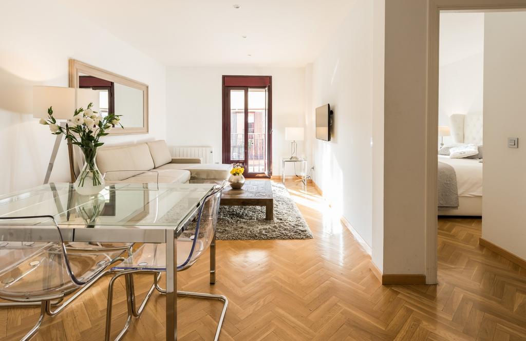 Downtown Urban Apartment มาดริด ภายนอก รูปภาพ